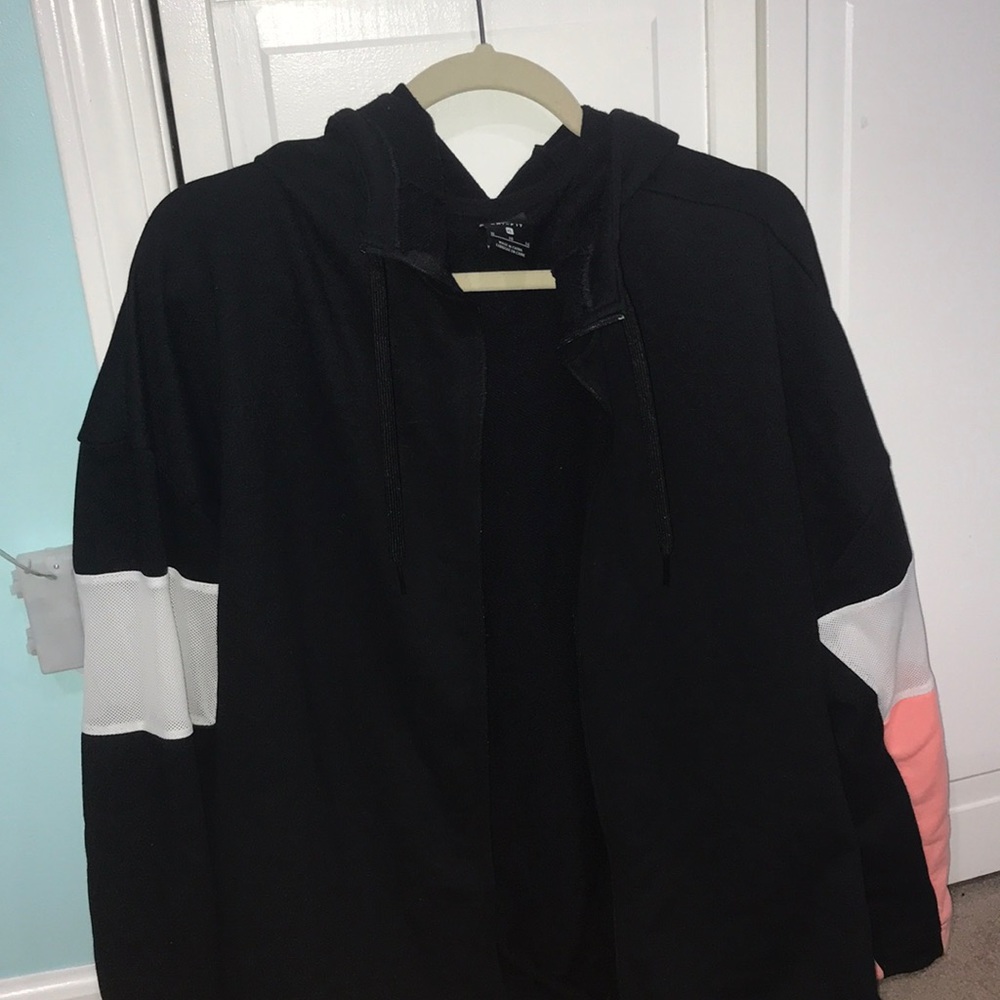 nike zip up sweatshirt